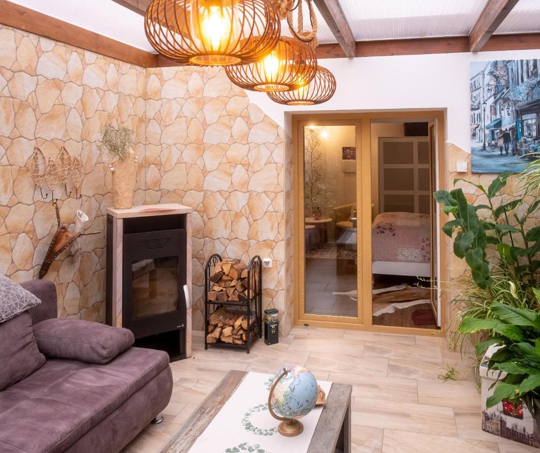 Unser Studio-Apartment "Wohlfuehloase" Oranienburg Esterno foto
